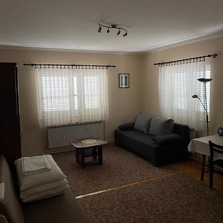 Apartments Ljubica ビオグラード・ナ・モル エクステリア 写真
