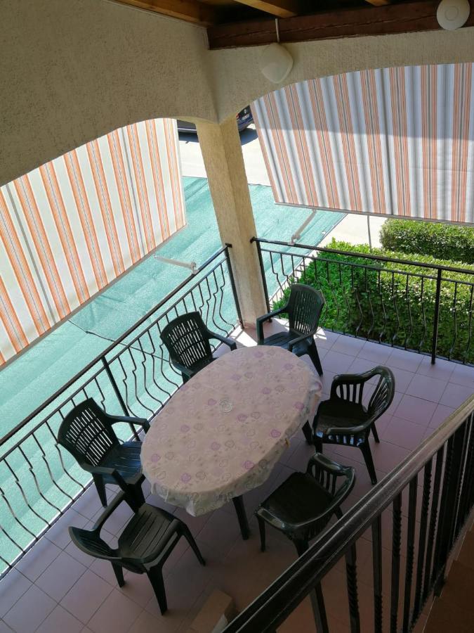 Apartments Ljubica ビオグラード・ナ・モル エクステリア 写真