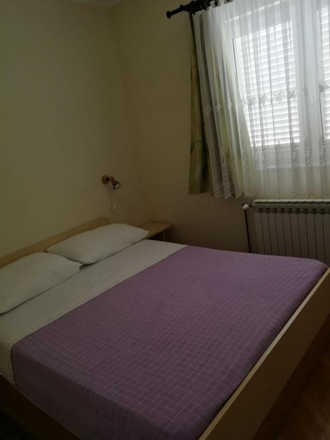 Apartments Ljubica ビオグラード・ナ・モル エクステリア 写真